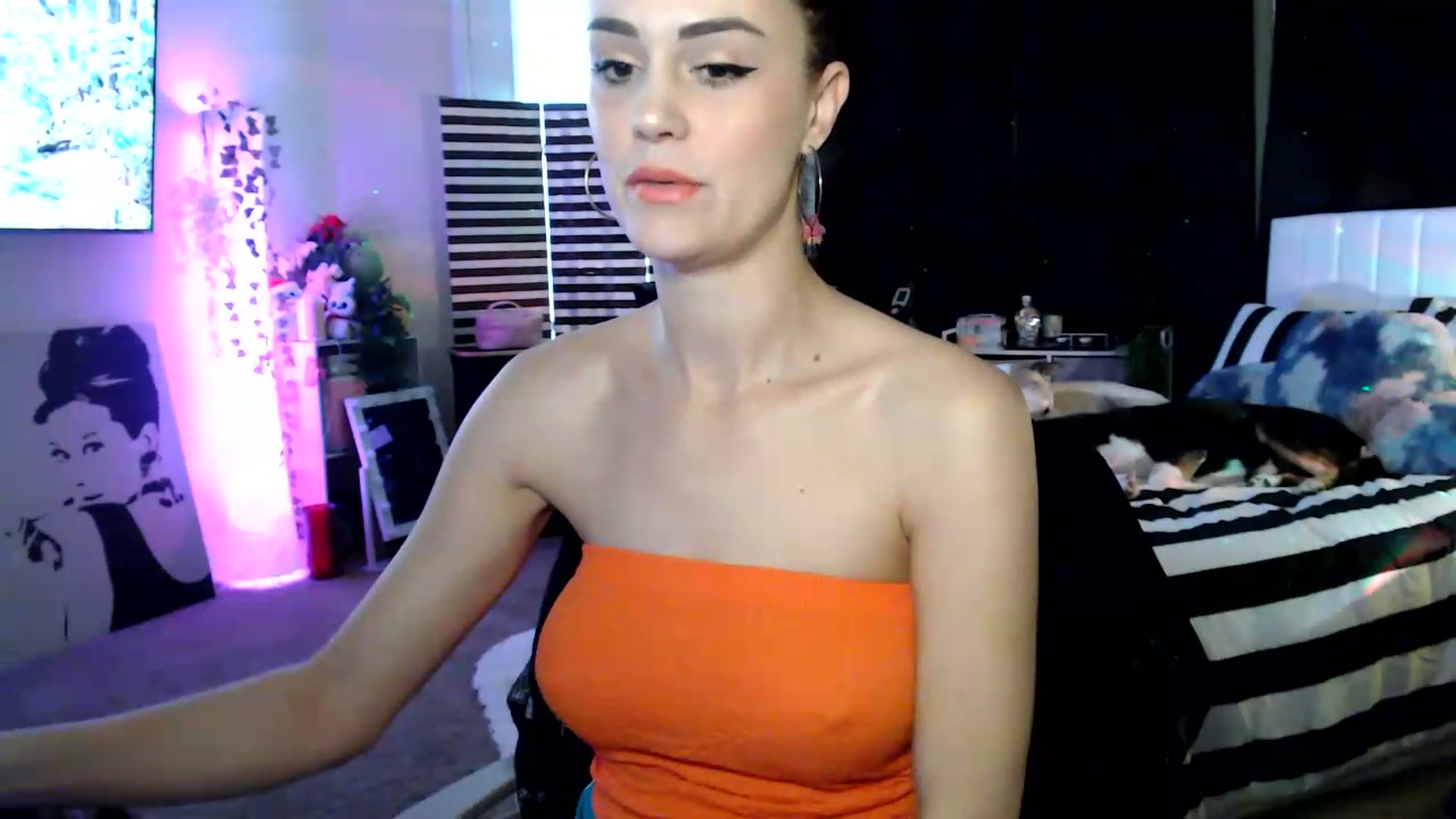 Gallery image thumbnail from HeidiKlumsy's myfreecams stream on, 06/15/2026, 23:19 image 7 of 20