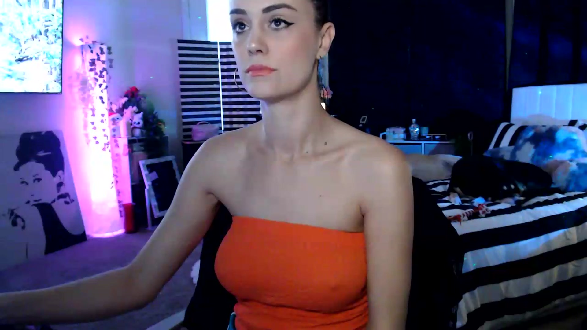 Gallery image thumbnail from HeidiKlumsy's myfreecams stream on, 06/15/2026, 23:19 image 4 of 20