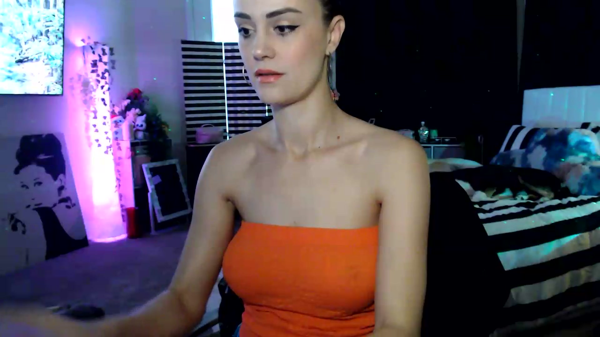 Gallery image thumbnail from HeidiKlumsy's myfreecams stream on, 06/15/2026, 23:19 image 16 of 20