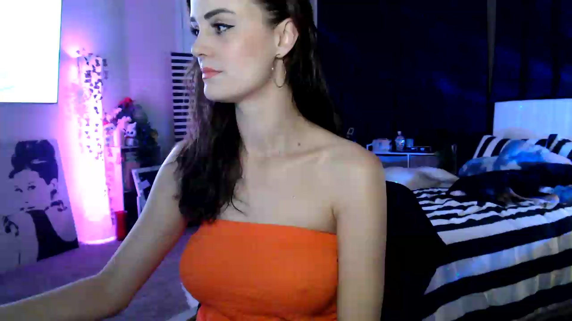 Gallery image thumbnail from HeidiKlumsy's myfreecams stream on, 06/16/2026, 24:47 image 1 of 20