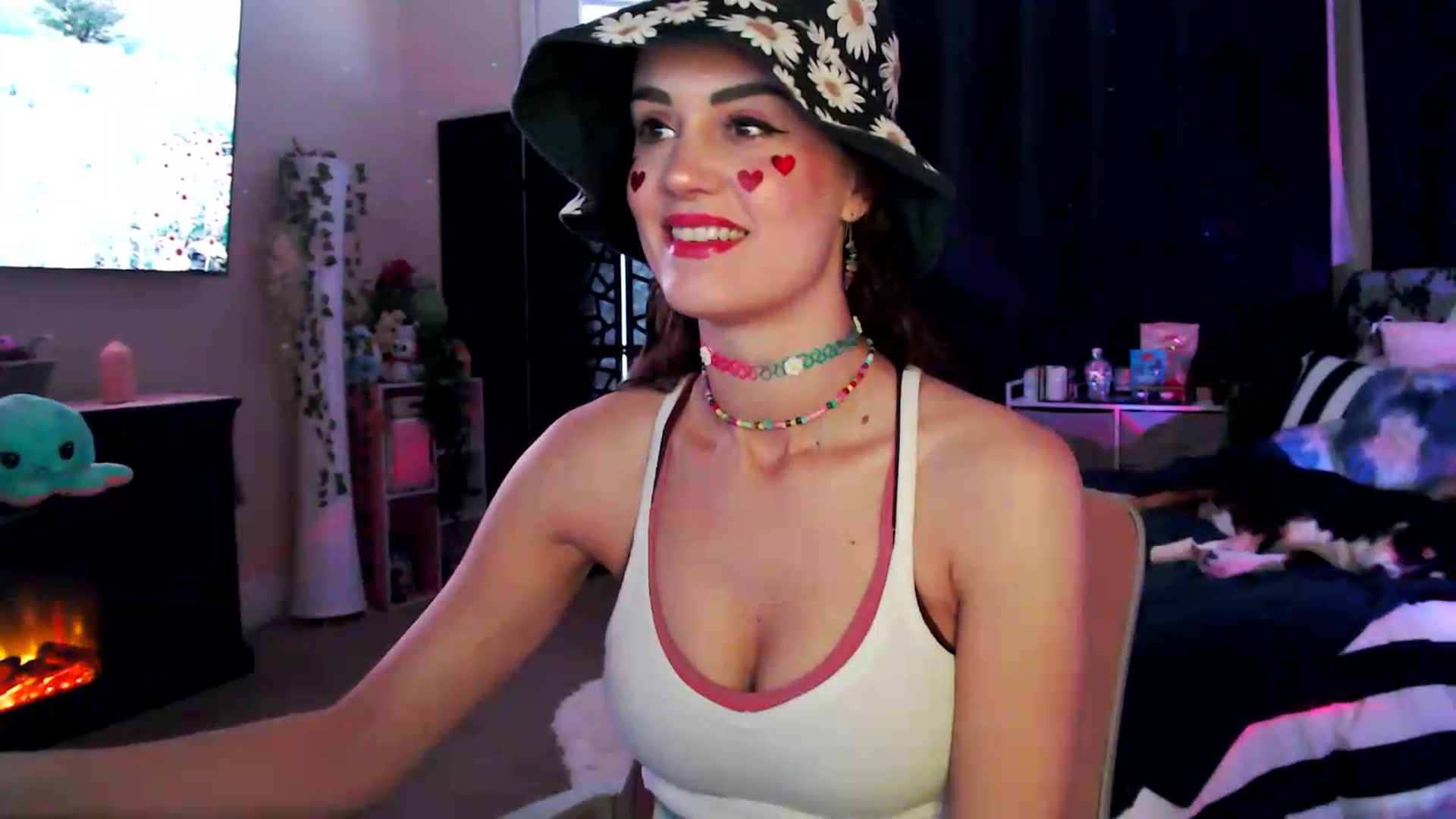 Gallery image thumbnail from HeidiKlumsy's myfreecams stream on, 06/18/2026, 21:42 image 5 of 20