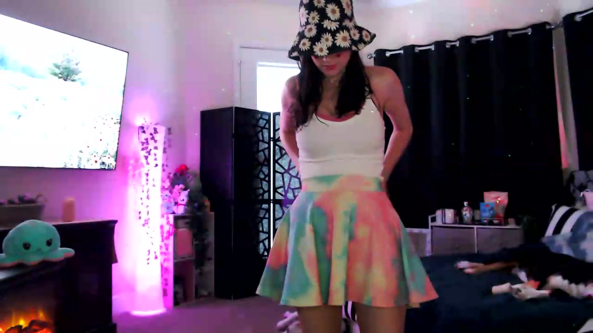 Gallery image thumbnail from HeidiKlumsy's myfreecams stream on, 06/18/2026, 21:42 image 2 of 20