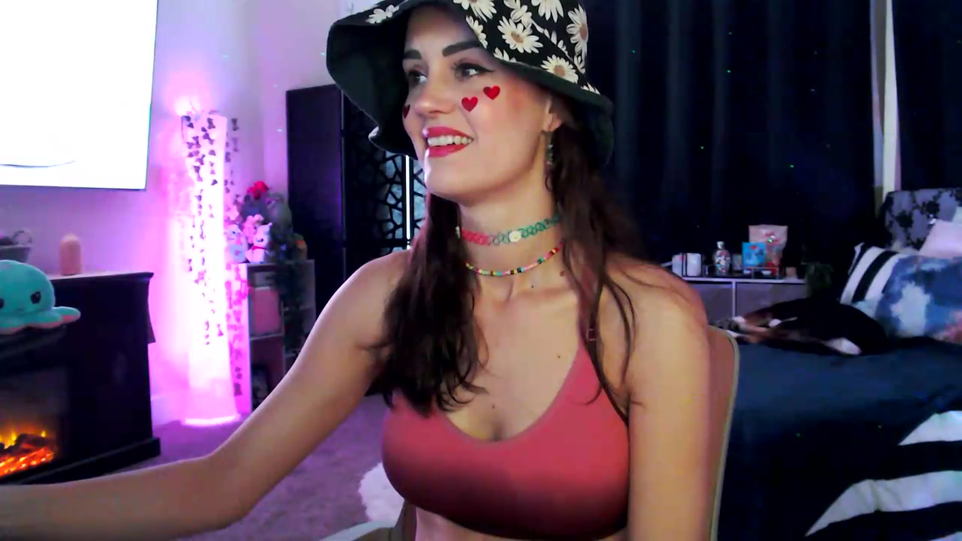 Gallery image thumbnail from HeidiKlumsy's myfreecams stream on, 06/18/2026, 23:43 image 6 of 20