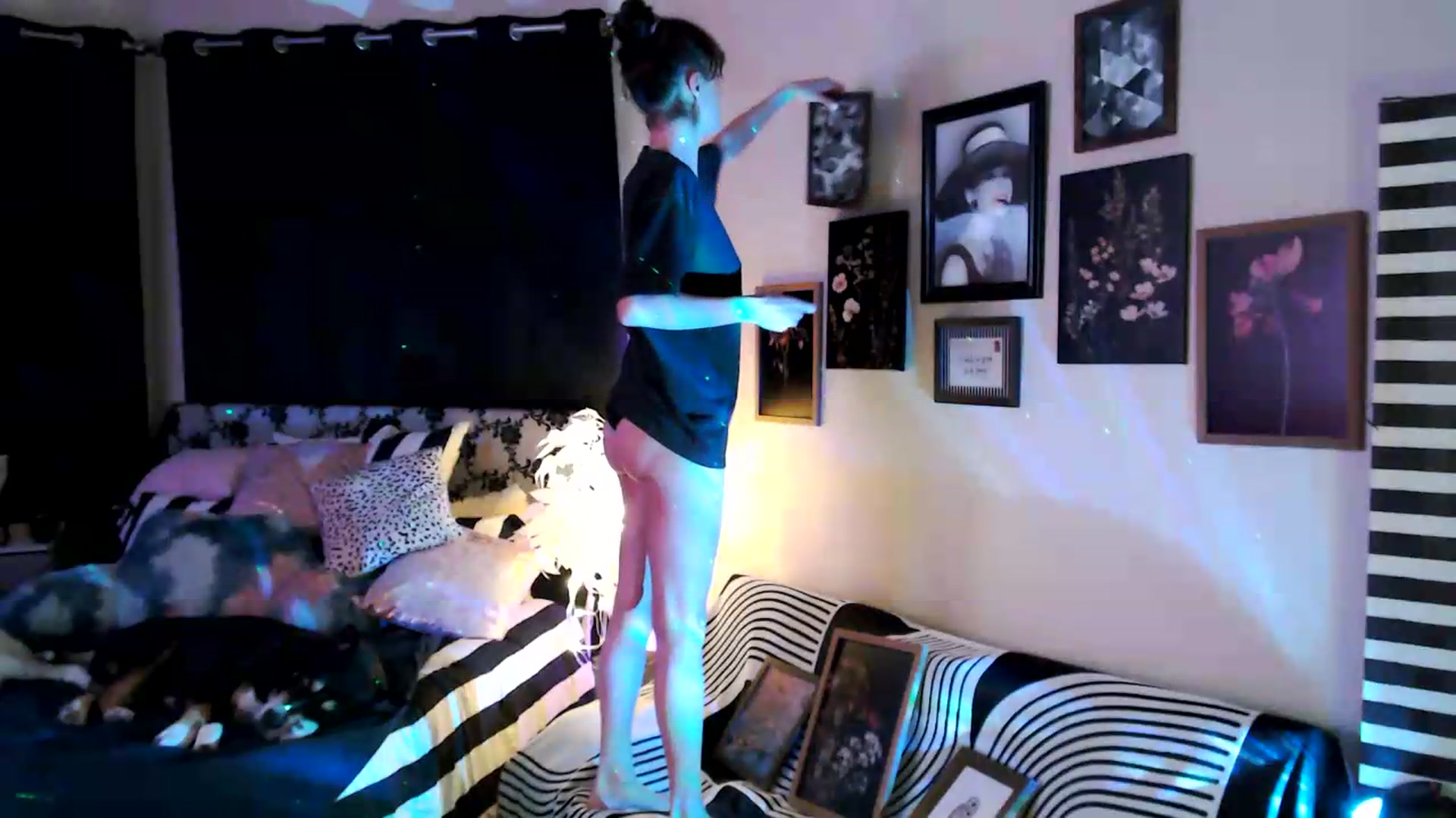 Gallery image thumbnail from HeidiKlumsy's myfreecams stream on, 06/19/2026, 04:20 image 13 of 20