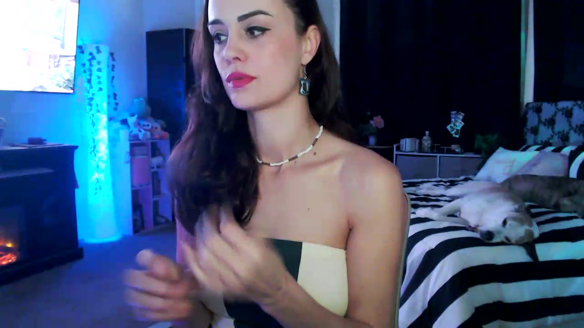 Gallery image thumbnail from HeidiKlumsy's myfreecams stream on, 06/30/2026, 24:04 image 8 of 20