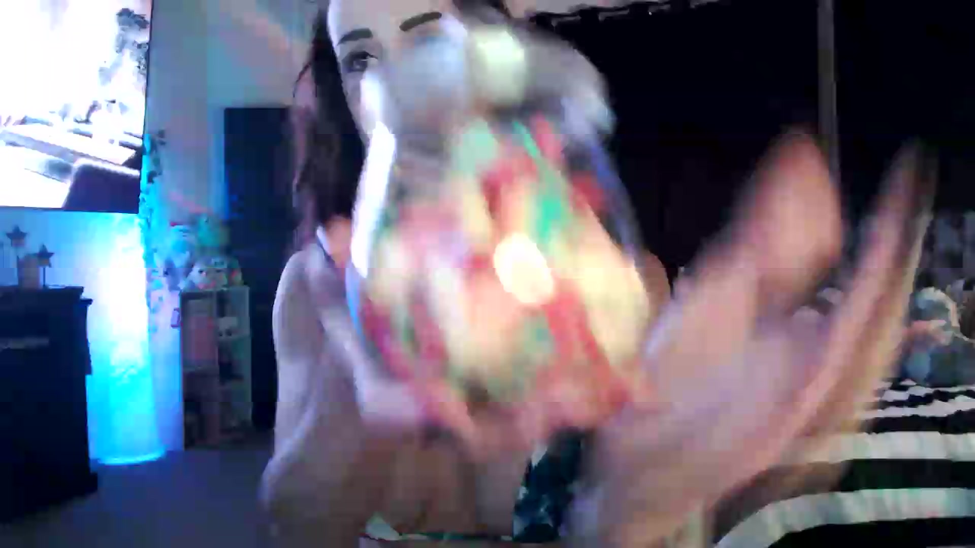 Gallery image thumbnail from HeidiKlumsy's myfreecams stream on, 07/13/2026, 06:59 image 14 of 20