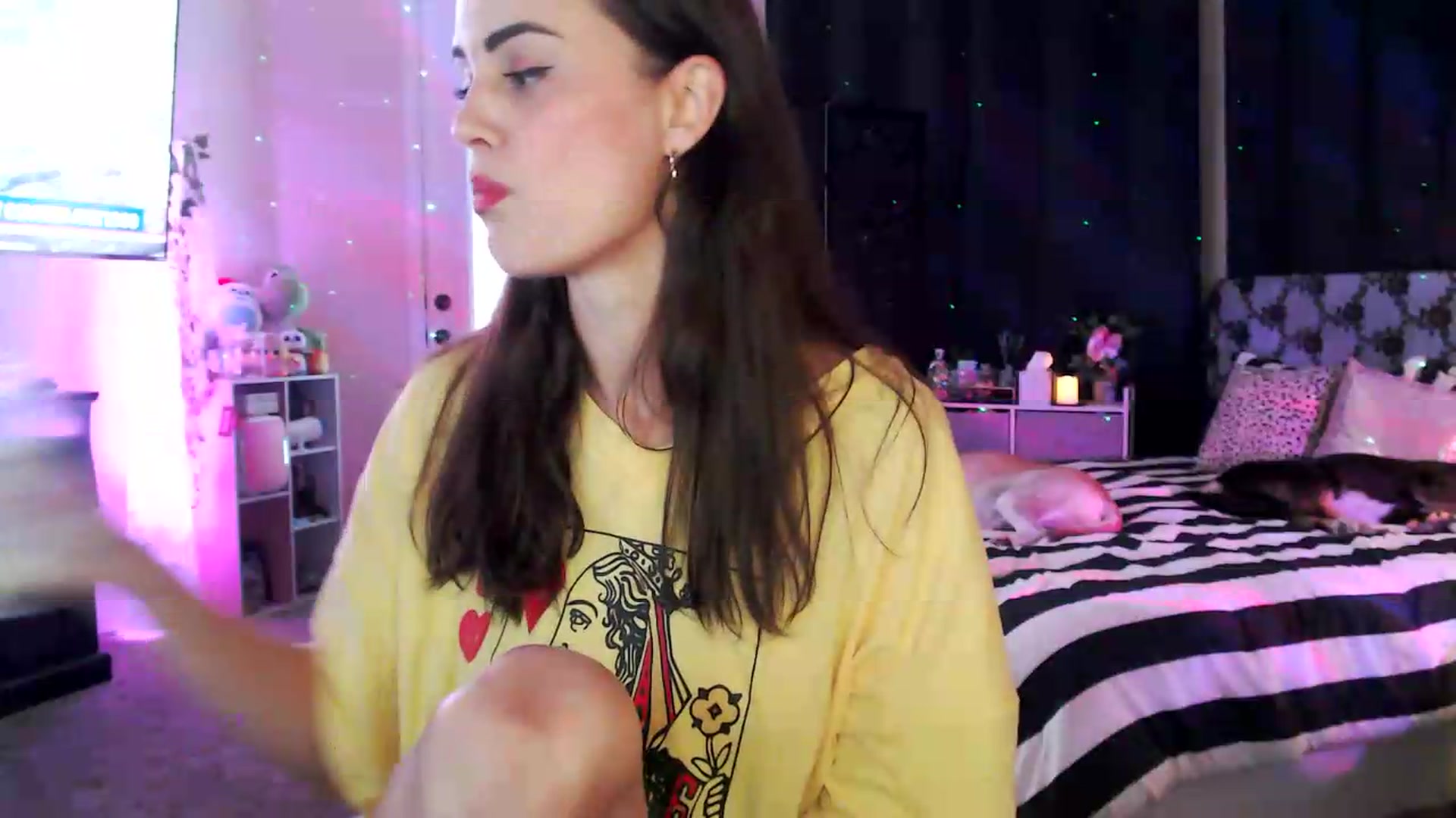 Gallery image thumbnail from HeidiKlumsy's myfreecams stream on, 07/15/2026, 22:34 image 6 of 20