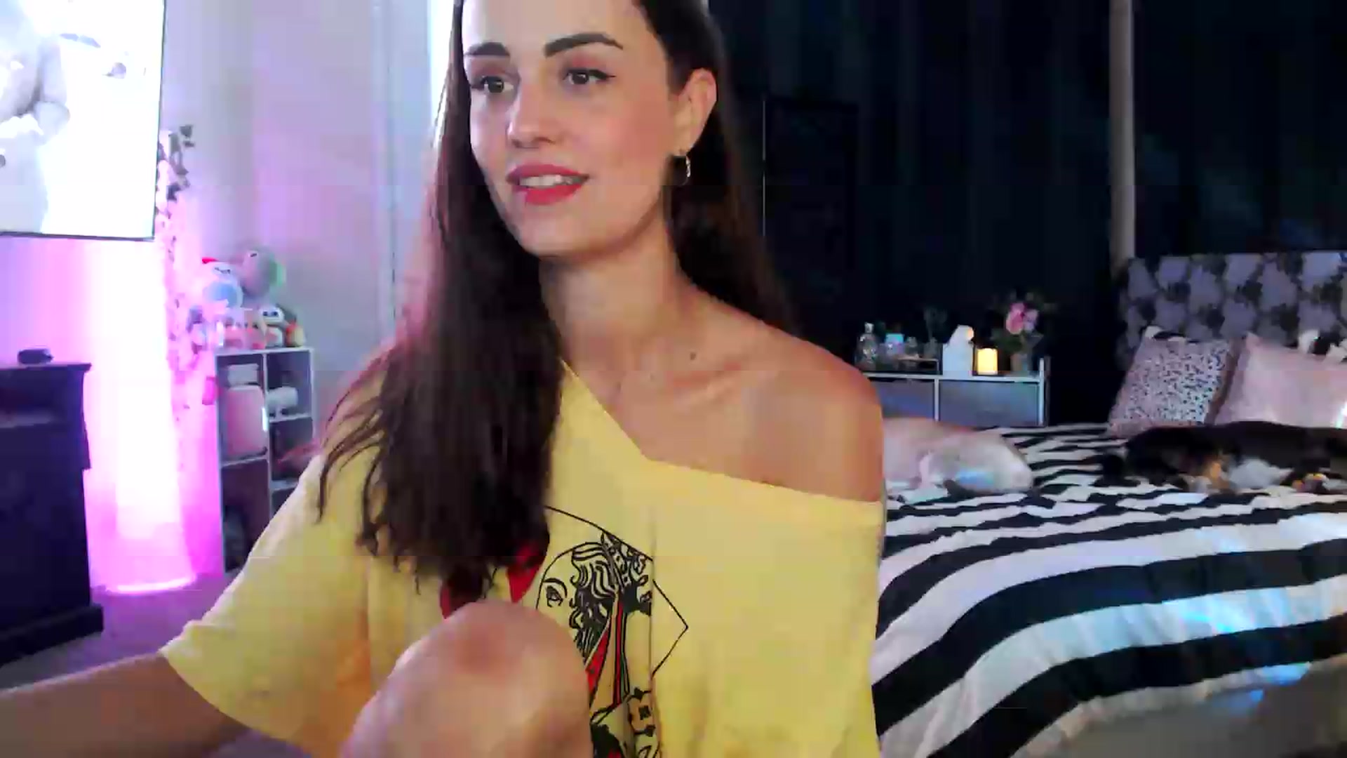 Gallery image thumbnail from HeidiKlumsy's myfreecams stream on, 07/15/2026, 22:34 image 19 of 20