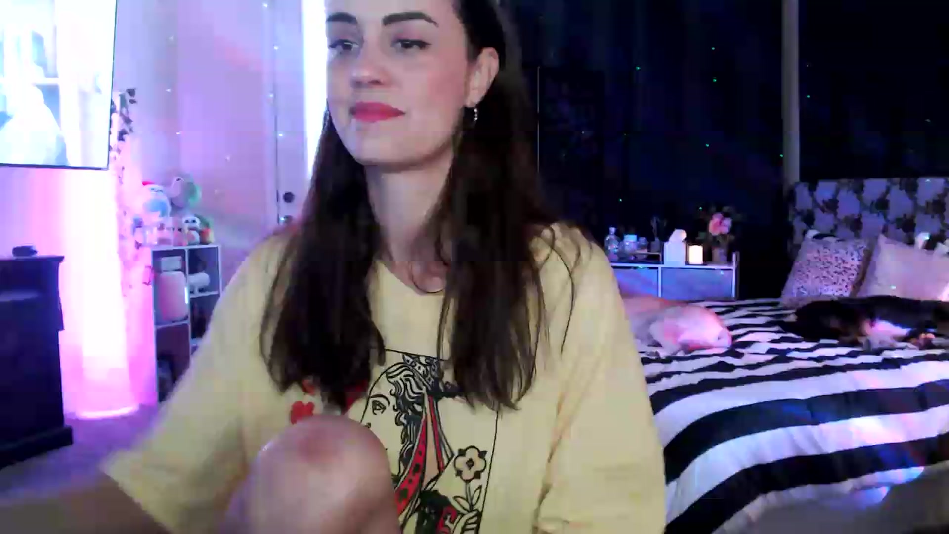 Gallery image thumbnail from HeidiKlumsy's myfreecams stream on, 07/15/2026, 22:34 image 9 of 20