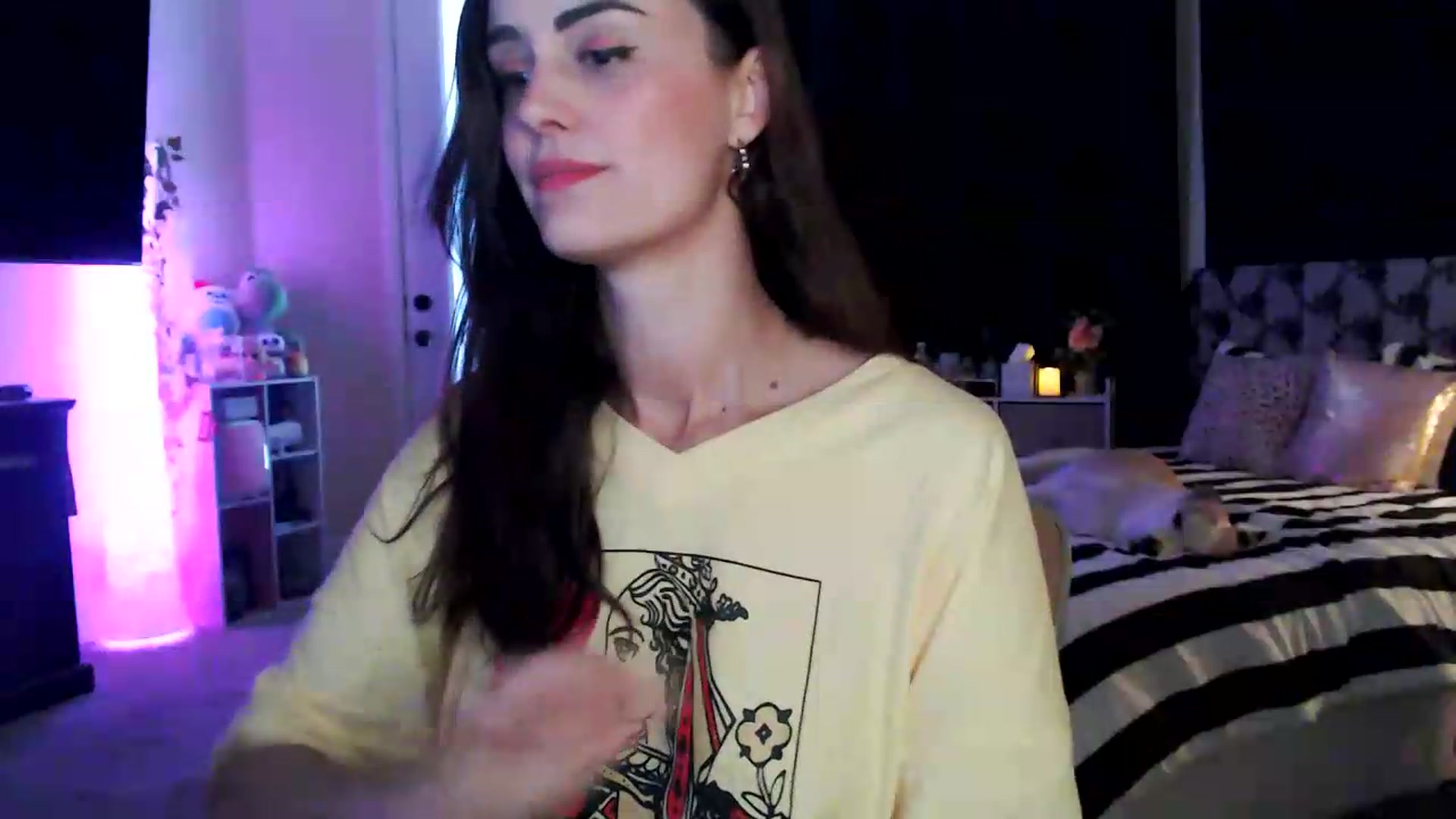 Gallery image thumbnail from HeidiKlumsy's myfreecams stream on, 07/16/2026, 24:09 image 4 of 20
