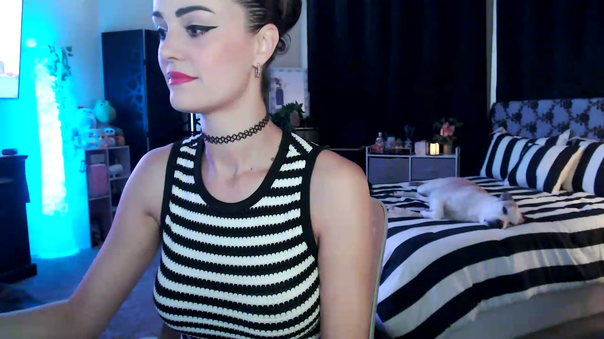 Gallery image thumbnail from HeidiKlumsy's myfreecams stream on, 07/16/2026, 23:09 image 7 of 20