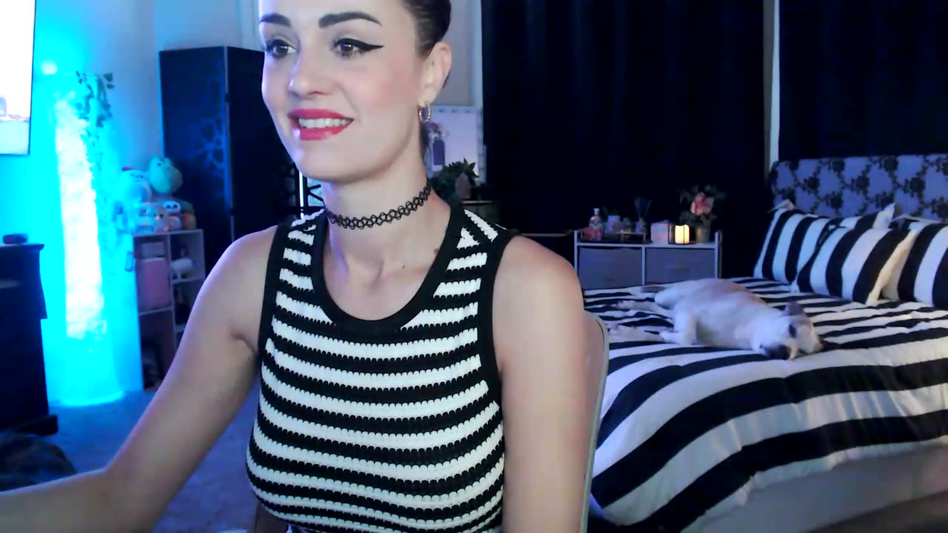 Gallery image thumbnail from HeidiKlumsy's myfreecams stream on, 07/16/2026, 23:09 image 6 of 20