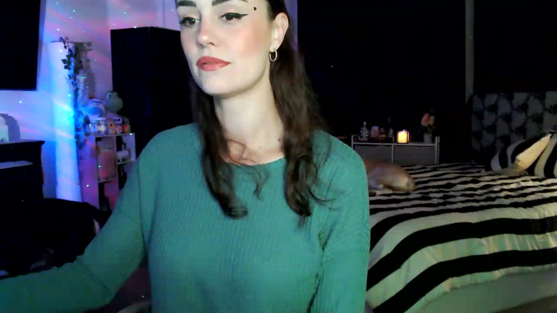 Gallery image thumbnail from HeidiKlumsy's myfreecams stream on, 07/17/2026, 03:51 image 8 of 20