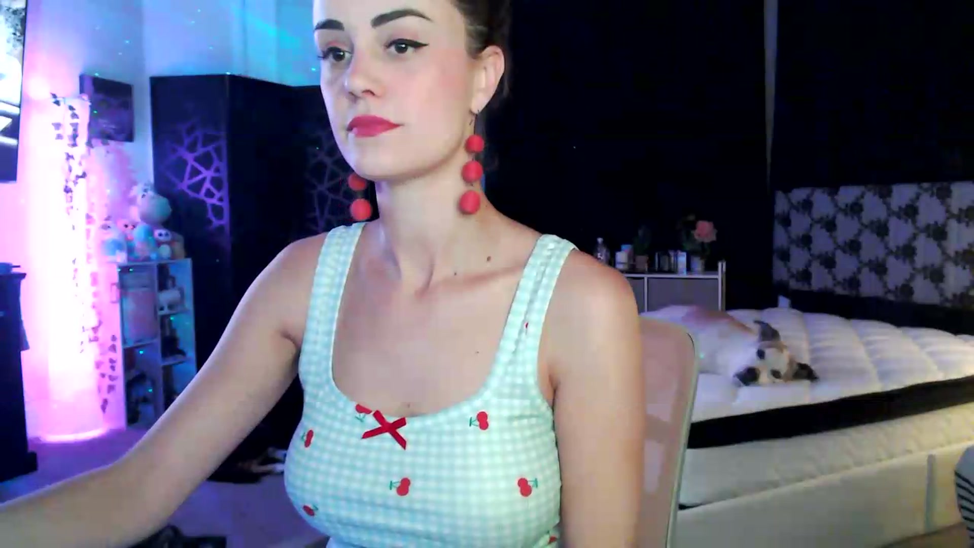 Gallery image thumbnail from HeidiKlumsy's myfreecams stream on, 07/22/2026, 03:05 image 15 of 20