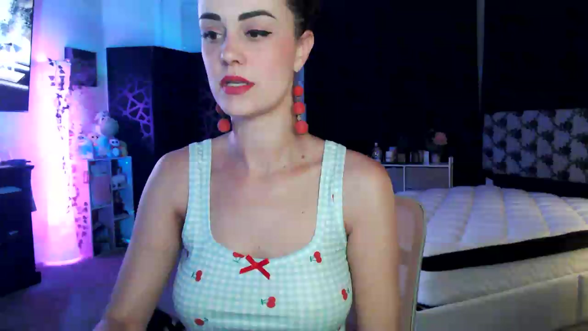 Gallery image thumbnail from HeidiKlumsy's myfreecams stream on, 07/22/2026, 03:05 image 1 of 20