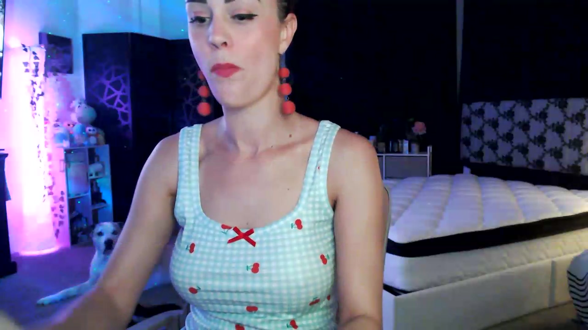 Gallery image thumbnail from HeidiKlumsy's myfreecams stream on, 07/22/2026, 03:05 image 5 of 20