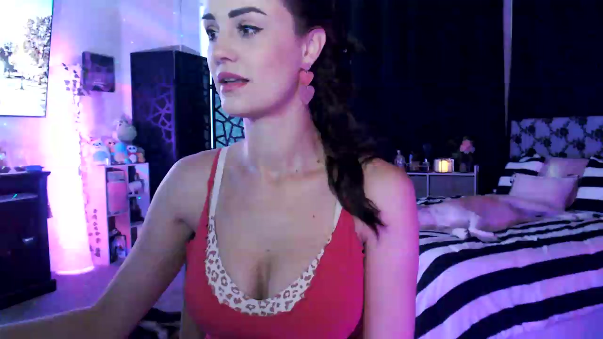 Gallery image thumbnail from HeidiKlumsy's myfreecams stream on, 07/24/2026, 01:13 image 3 of 20