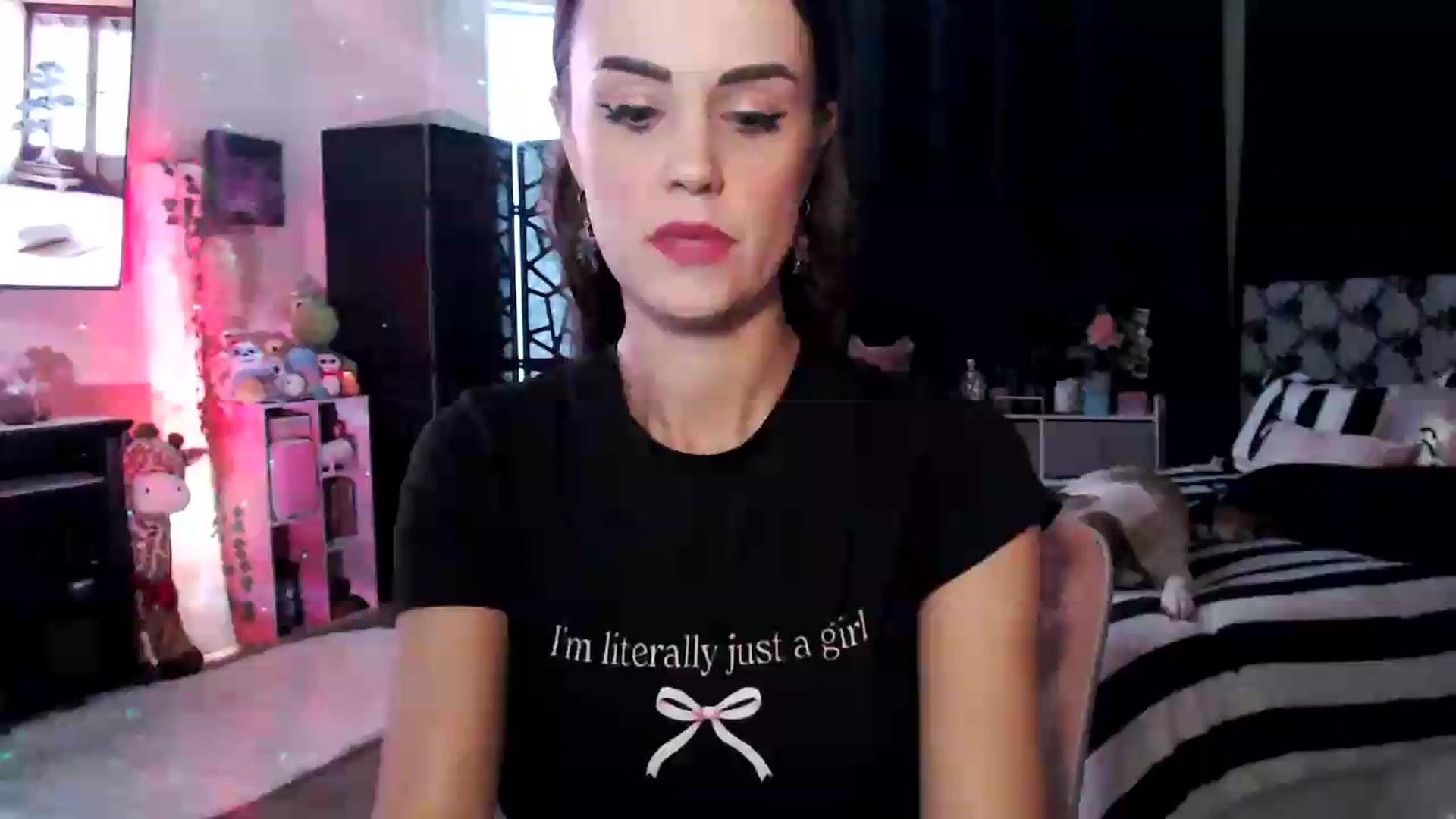 Gallery image thumbnail from HeidiKlumsy's myfreecams stream on, 07/27/2026, 21:49 image 6 of 20
