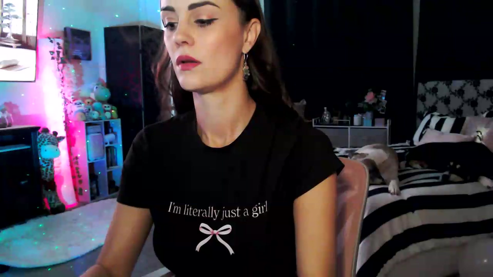 Gallery image thumbnail from HeidiKlumsy's myfreecams stream on, 07/27/2026, 21:49 image 7 of 20