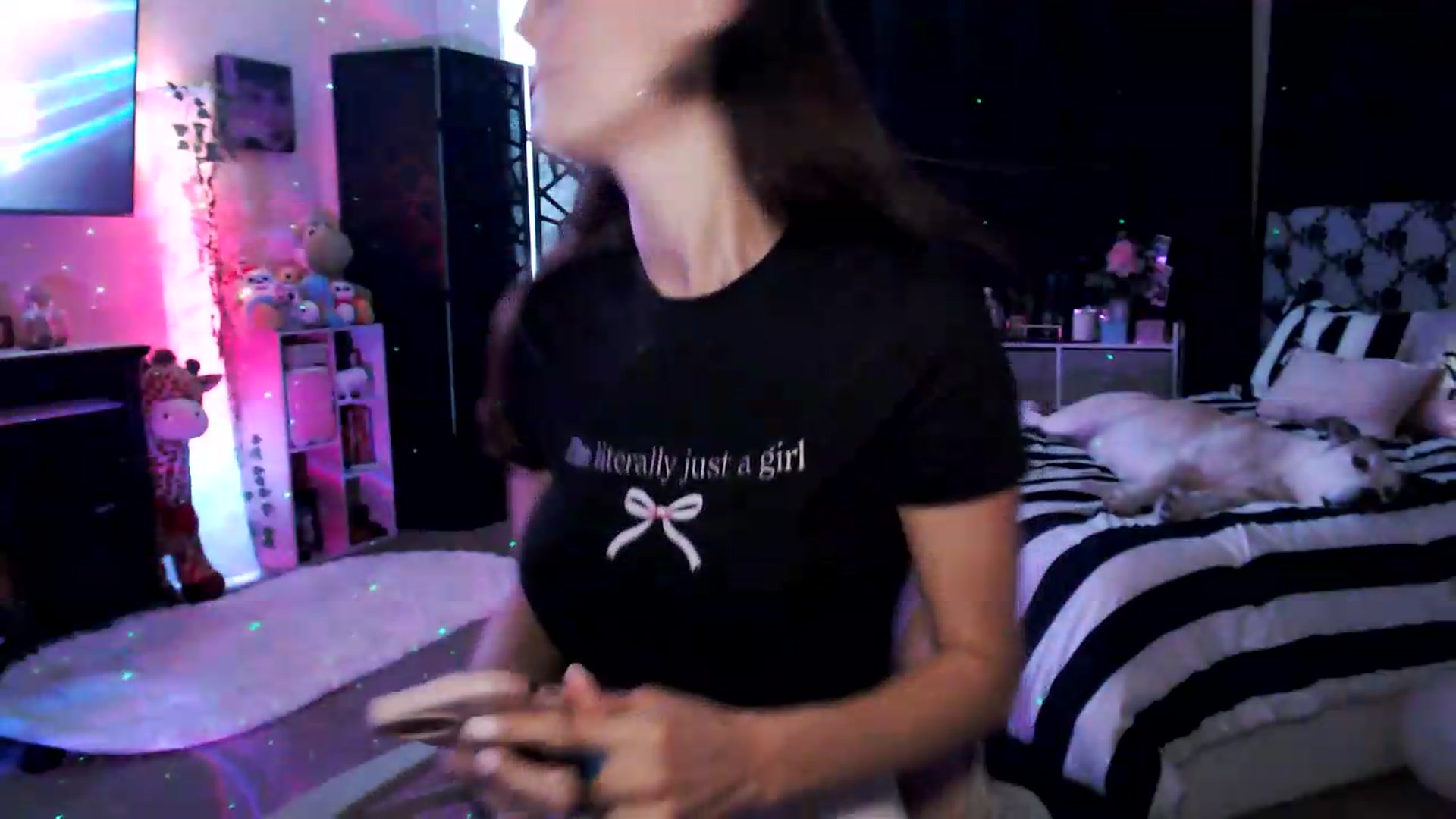 Gallery image thumbnail from HeidiKlumsy's myfreecams stream on, 07/27/2026, 22:58 image 2 of 20