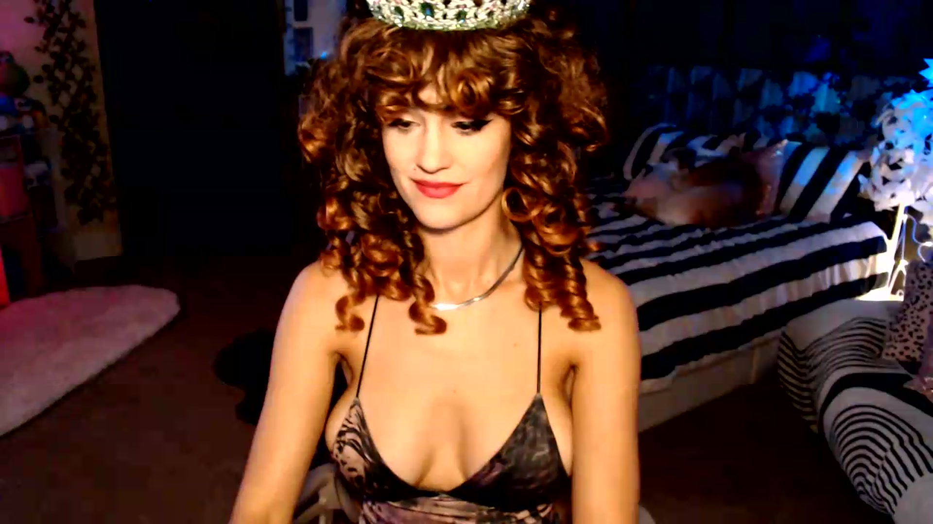 Gallery image thumbnail from HeidiKlumsy's myfreecams stream on, 07/28/2026, 03:44 image 11 of 20