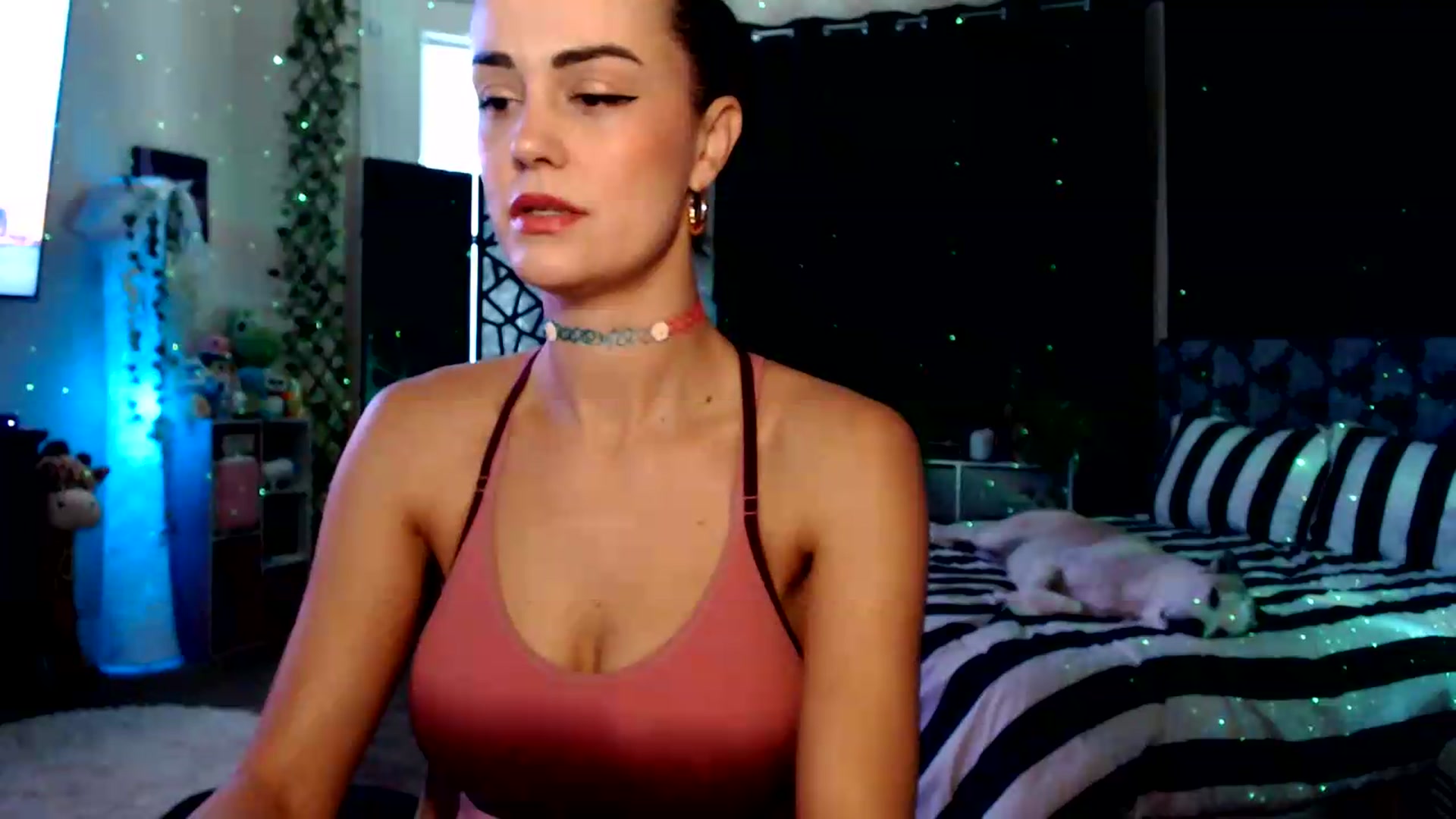 Gallery image thumbnail from HeidiKlumsy's myfreecams stream on, 07/28/2026, 21:20 image 2 of 20