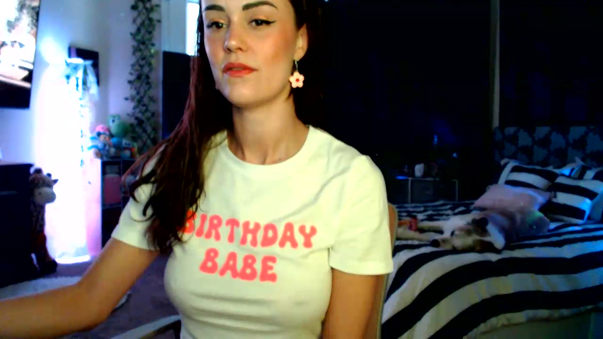 Gallery image thumbnail from HeidiKlumsy's myfreecams stream on, 07/29/2026, 22:05 image 17 of 20