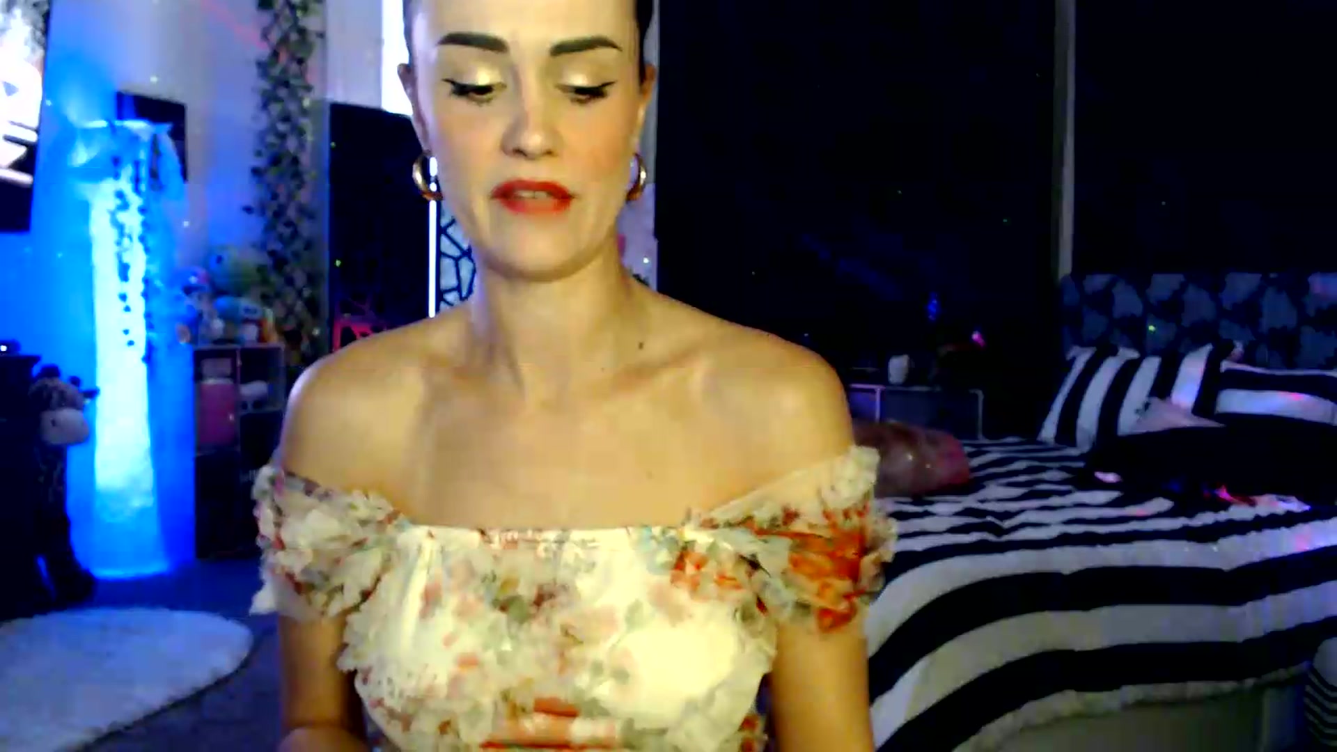 Gallery image thumbnail from HeidiKlumsy's myfreecams stream on, 07/30/2026, 22:31 image 4 of 20