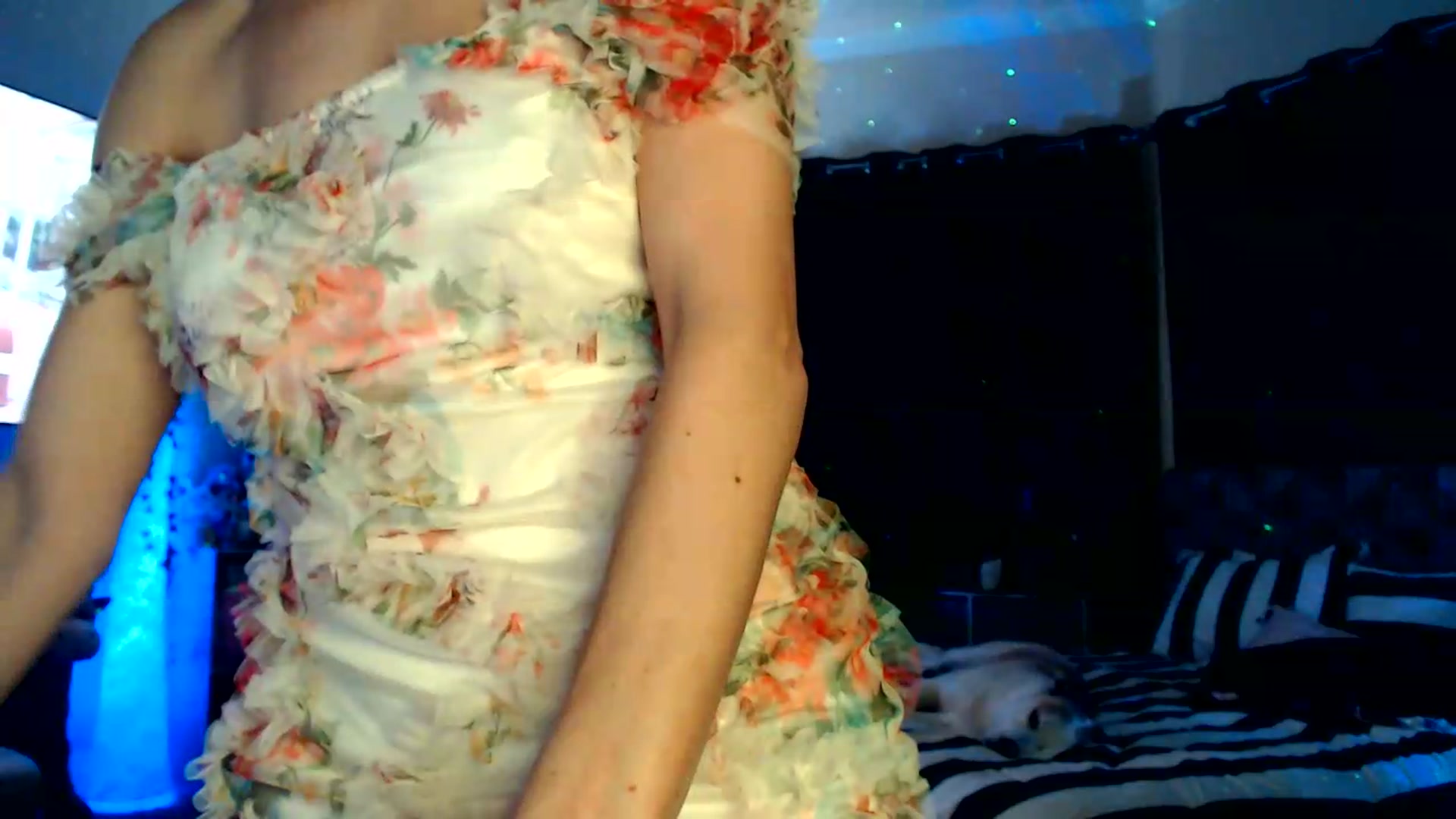 Gallery image thumbnail from HeidiKlumsy's myfreecams stream on, 07/30/2026, 22:31 image 11 of 20