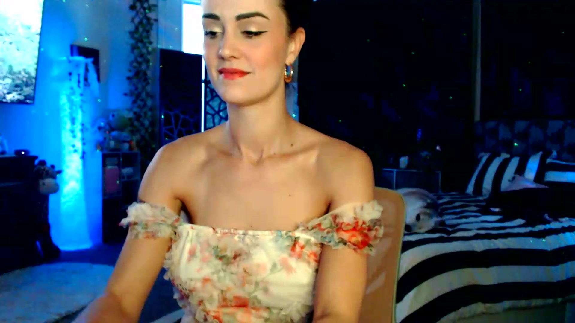 Gallery image thumbnail from HeidiKlumsy's myfreecams stream on, 07/30/2026, 22:31 image 10 of 20