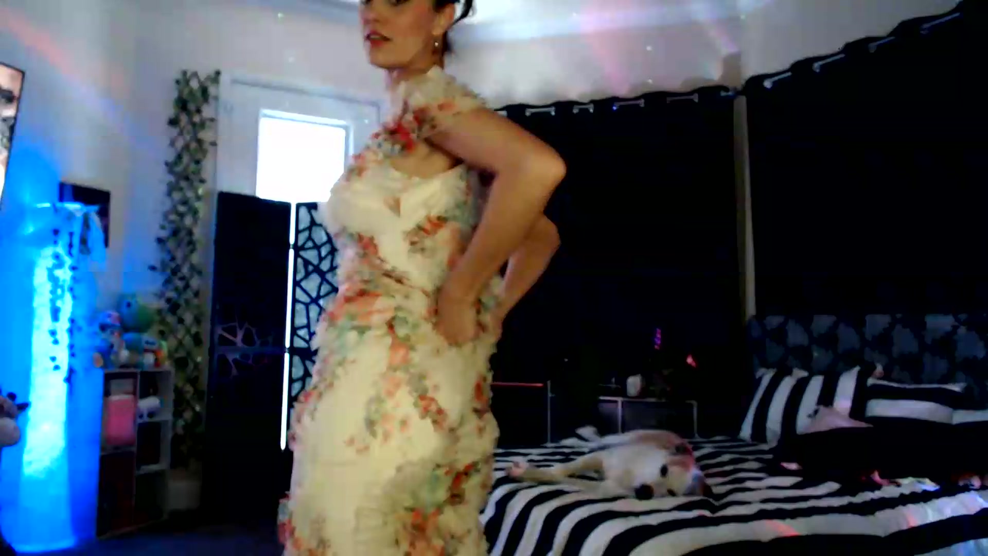 Gallery image thumbnail from HeidiKlumsy's myfreecams stream on, 07/30/2026, 22:31 image 5 of 20