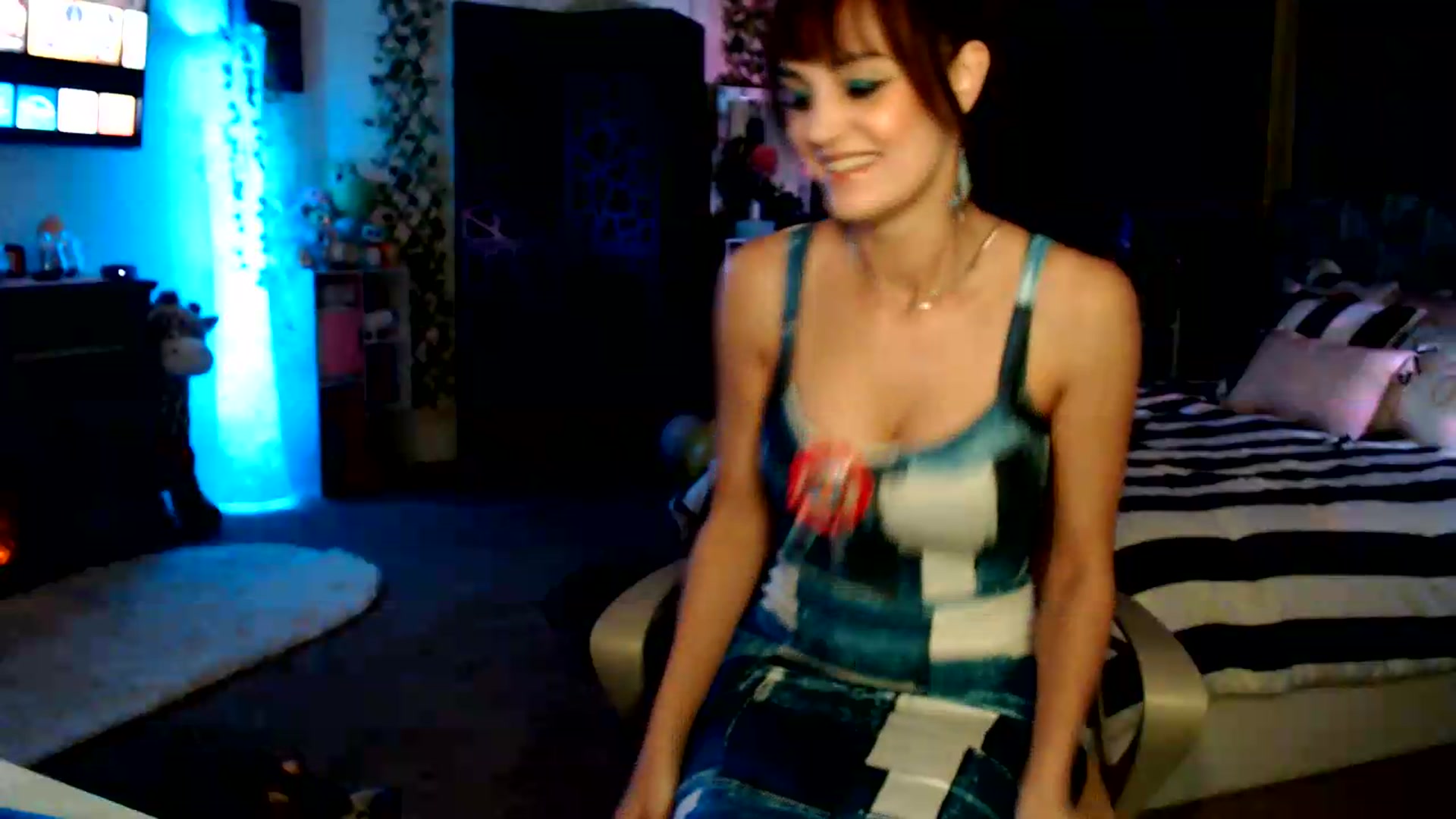 Gallery image thumbnail from HeidiKlumsy's myfreecams stream on, 07/31/2026, 05:14 image 5 of 20