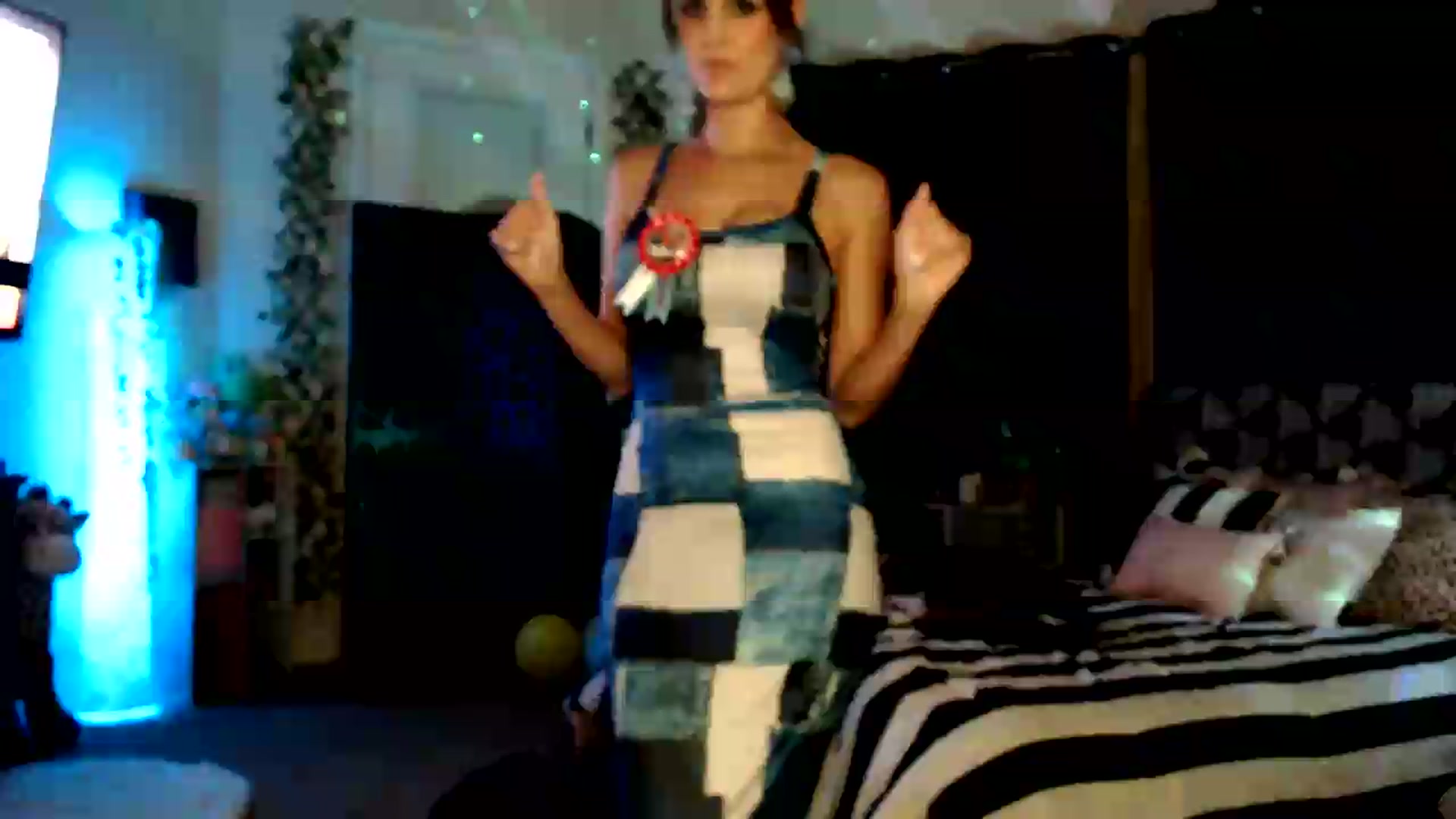 Gallery image thumbnail from HeidiKlumsy's myfreecams stream on, 07/31/2026, 05:14 image 1 of 20