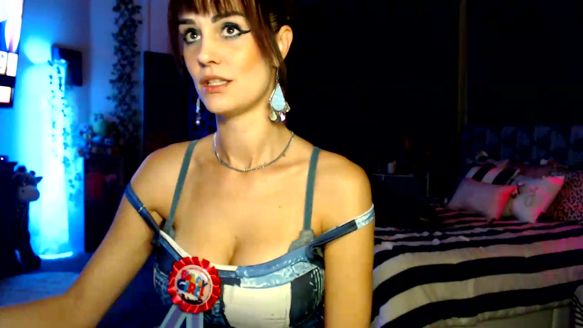 Gallery image thumbnail from HeidiKlumsy's myfreecams stream on, 07/31/2026, 05:14 image 2 of 20