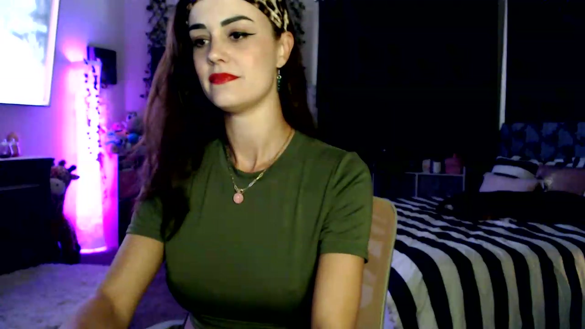 Gallery image thumbnail from HeidiKlumsy's myfreecams stream on, 08/10/2026, 23:49 image 10 of 20