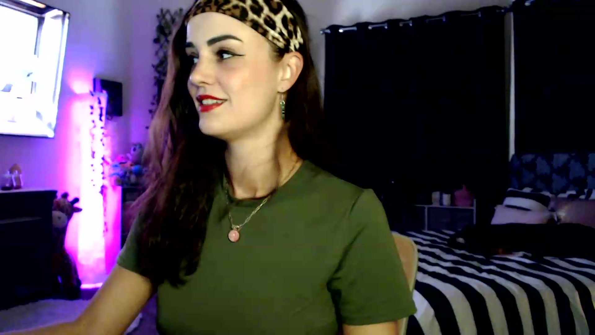 Gallery image thumbnail from HeidiKlumsy's myfreecams stream on, 08/10/2026, 23:49 image 6 of 20