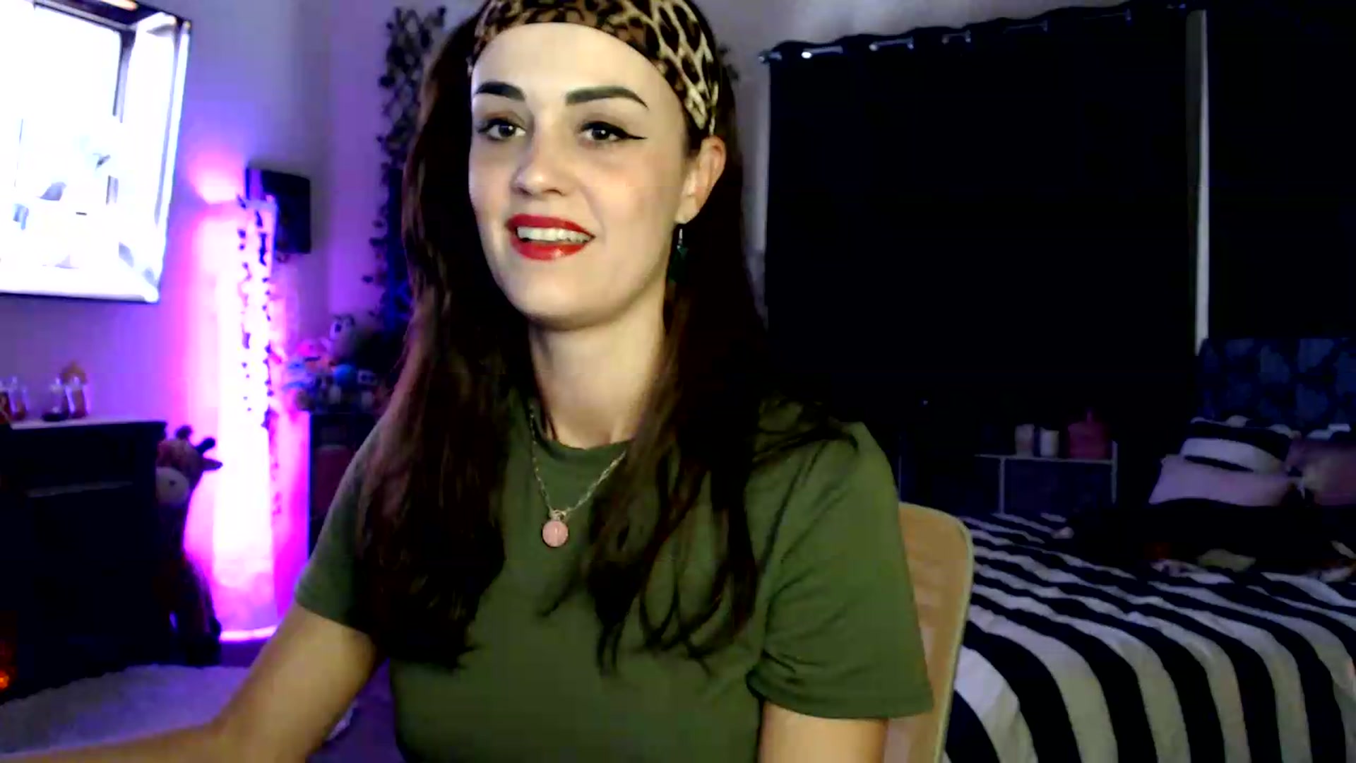 Gallery image thumbnail from HeidiKlumsy's myfreecams stream on, 08/10/2026, 23:49 image 18 of 20