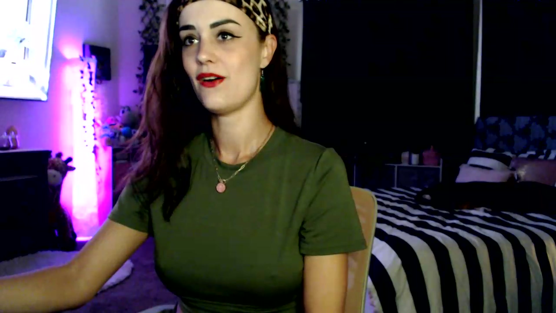 Gallery image thumbnail from HeidiKlumsy's myfreecams stream on, 08/10/2026, 23:49 image 9 of 20