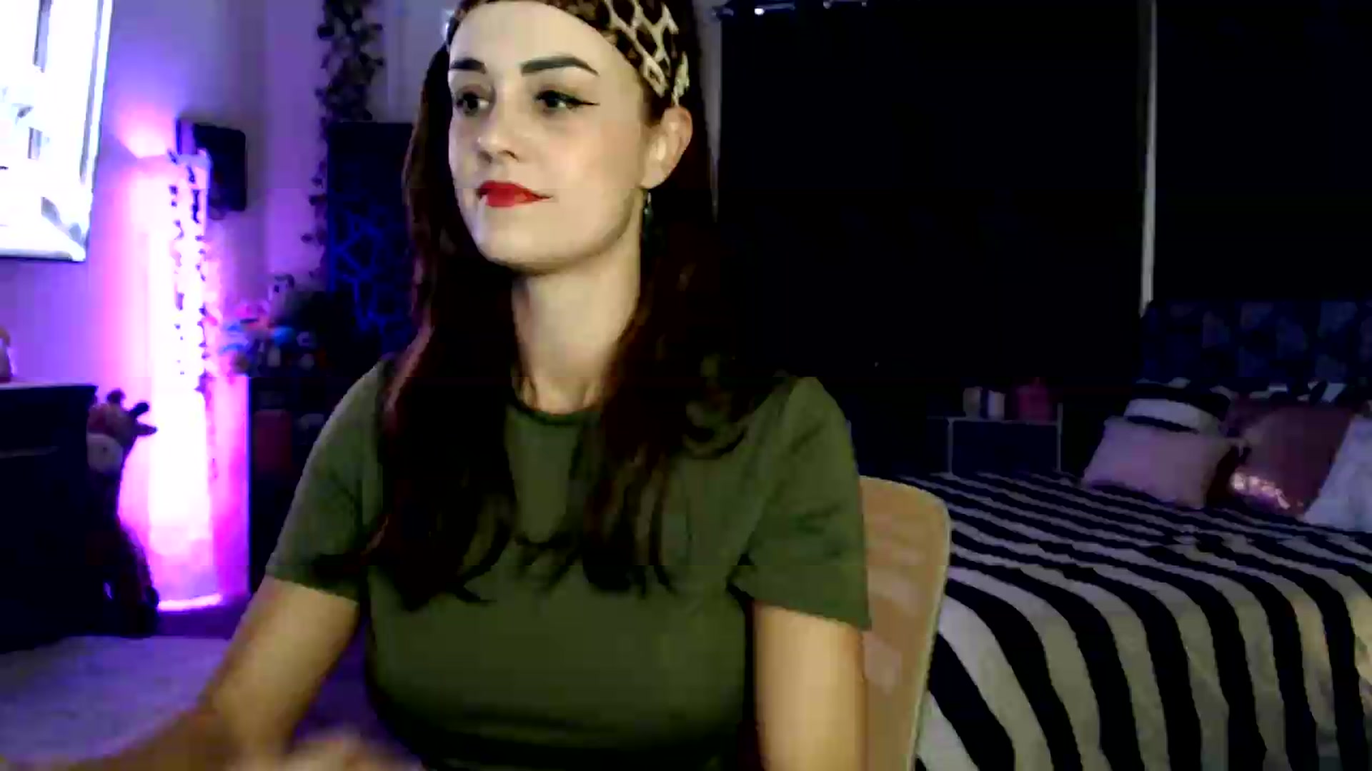 Gallery image thumbnail from HeidiKlumsy's myfreecams stream on, 08/11/2026, 24:35 image 1 of 20