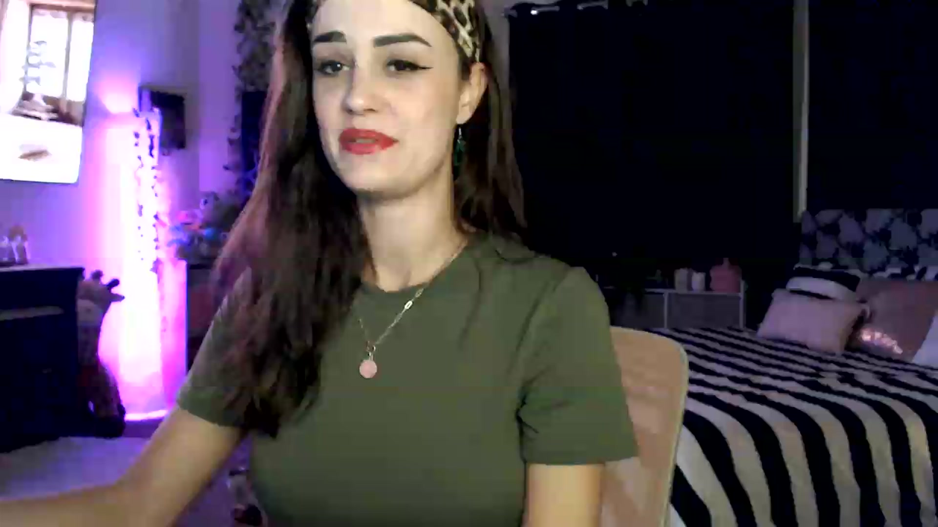 Gallery image thumbnail from HeidiKlumsy's myfreecams stream on, 08/11/2026, 24:35 image 18 of 20