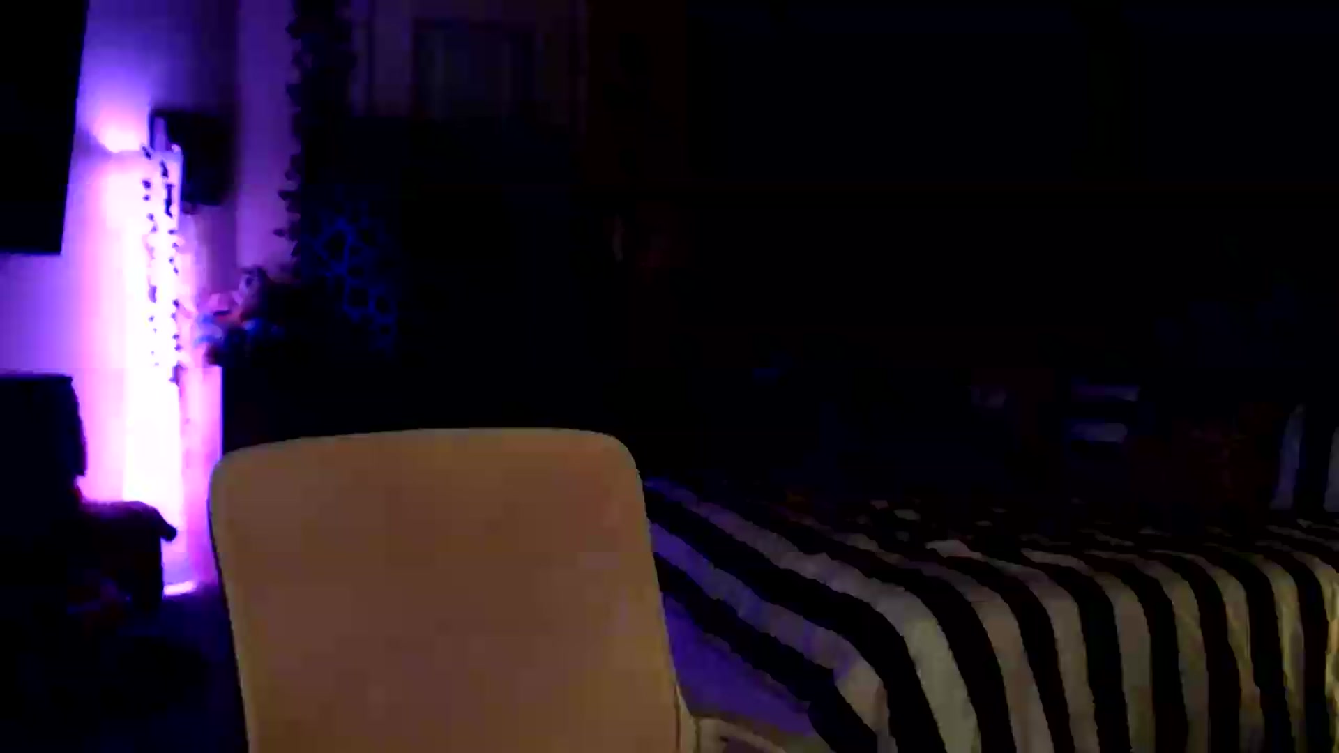 Gallery image thumbnail from HeidiKlumsy's myfreecams stream on, 08/21/2026, 01:40 image 19 of 20