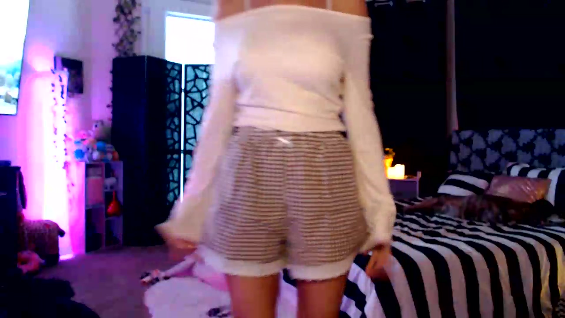 Gallery image thumbnail from HeidiKlumsy's myfreecams stream on, 08/27/2026, 20:58 image 6 of 20