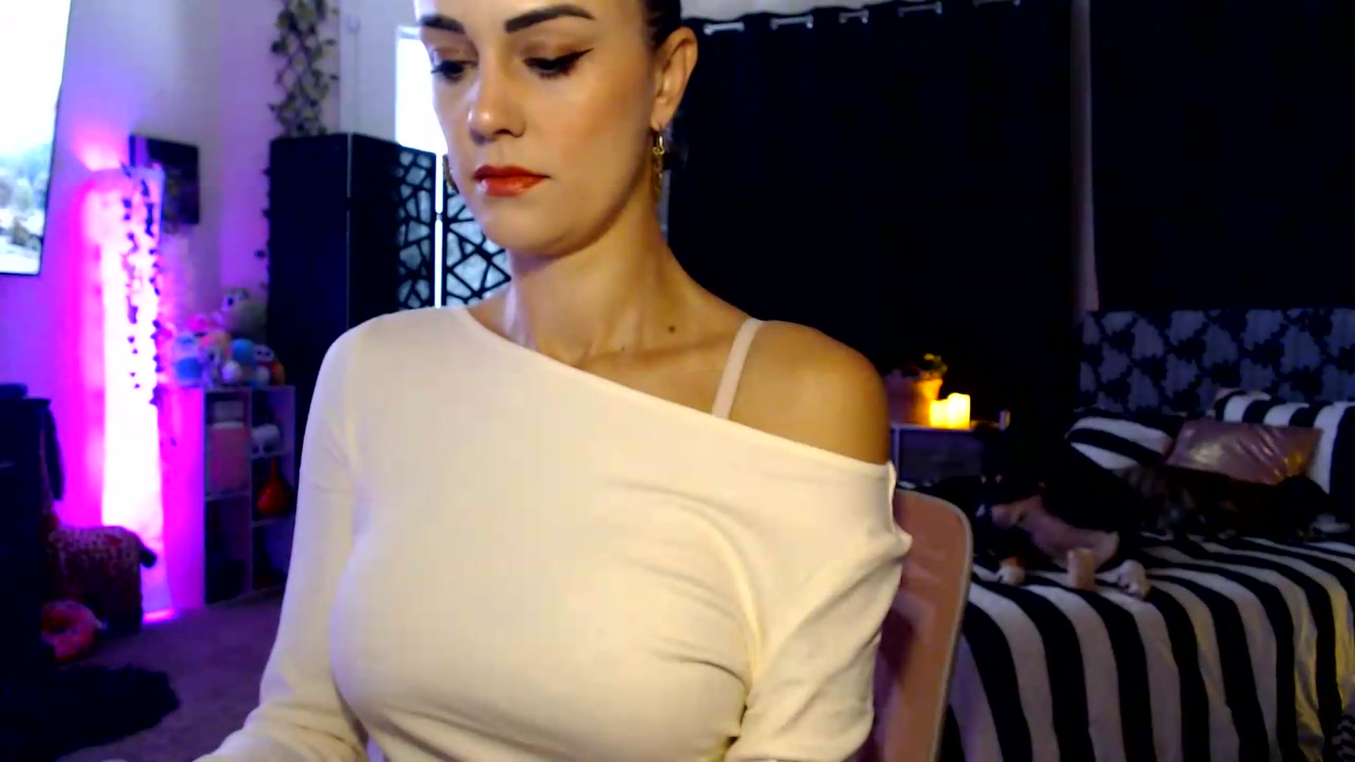 Gallery image thumbnail from HeidiKlumsy's myfreecams stream on, 08/27/2026, 20:58 image 4 of 20