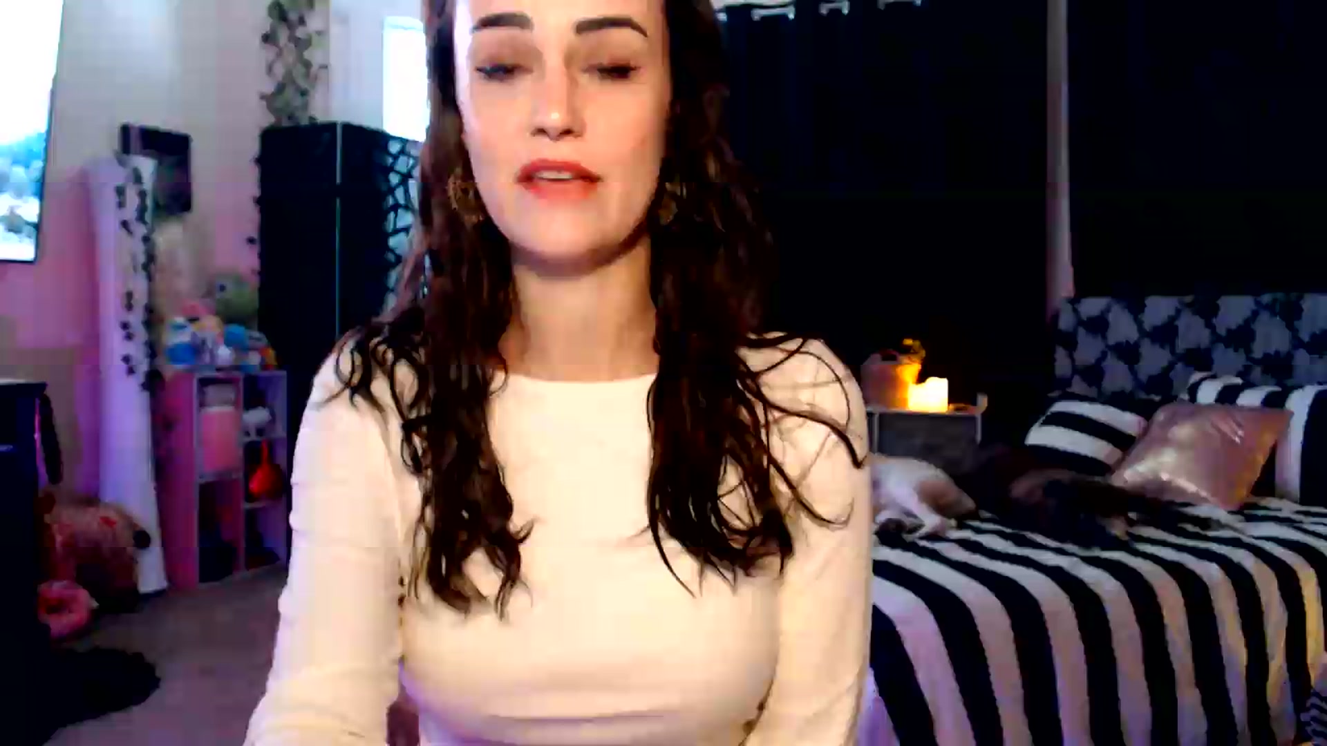 Gallery image thumbnail from HeidiKlumsy's myfreecams stream on, 08/27/2026, 21:58 image 1 of 20