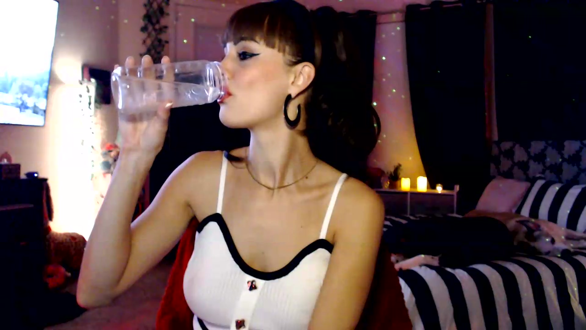 Gallery image thumbnail from HeidiKlumsy's myfreecams stream on, 08/28/2026, 01:50 image 6 of 20