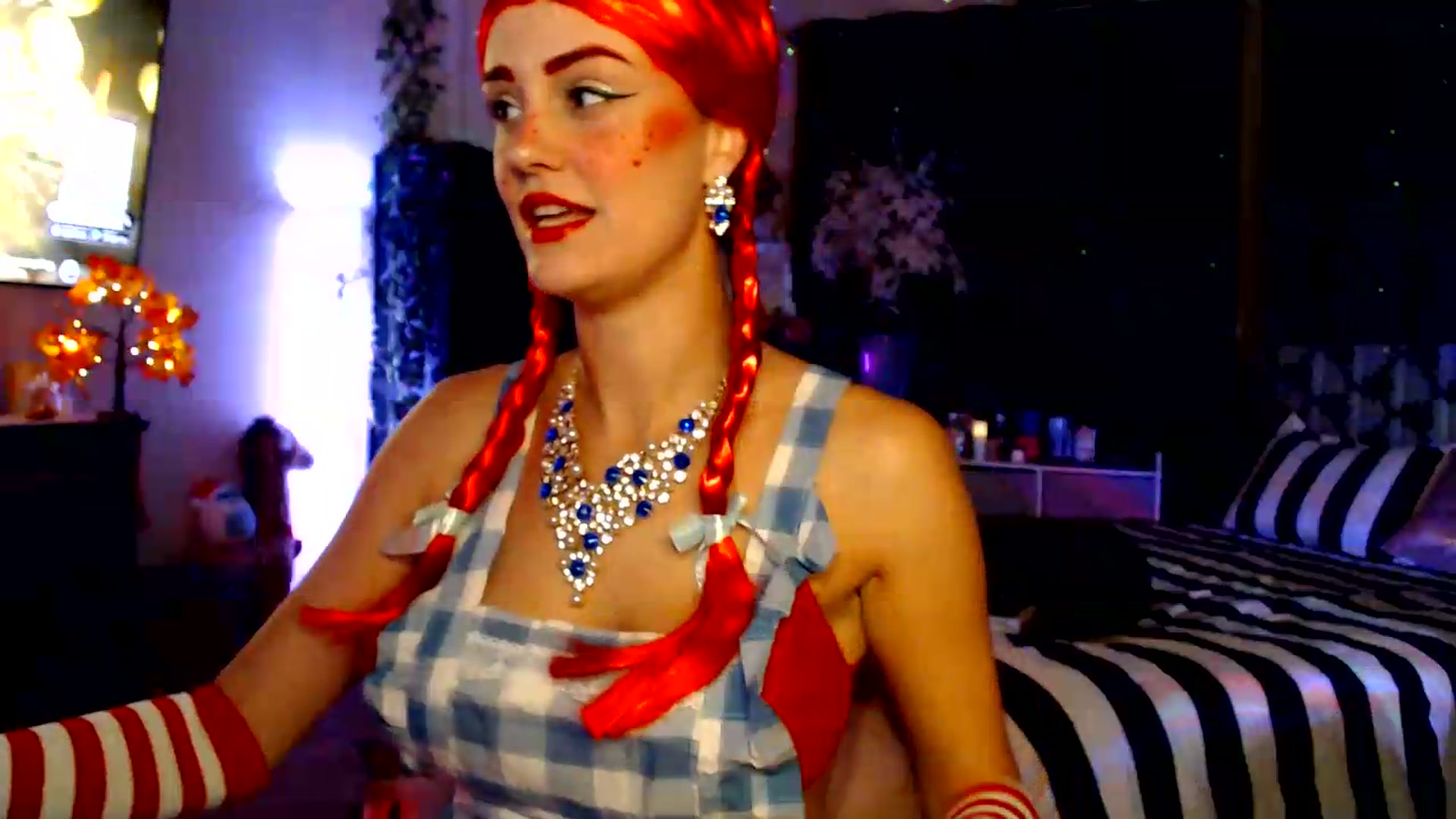 Gallery image thumbnail from HeidiKlumsy's myfreecams stream on, 09/02/2026, 05:45 image 4 of 20
