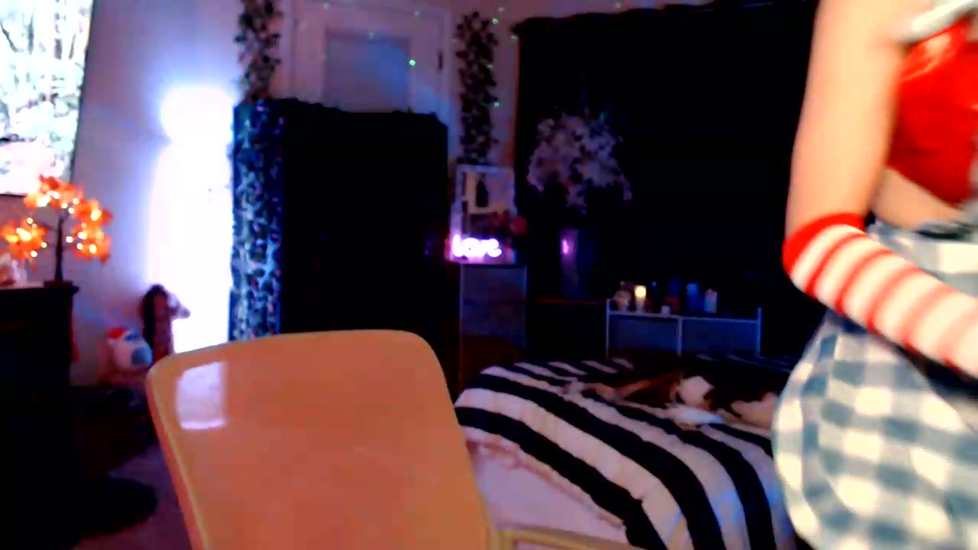 Gallery image thumbnail from HeidiKlumsy's myfreecams stream on, 09/02/2026, 05:45 image 3 of 20