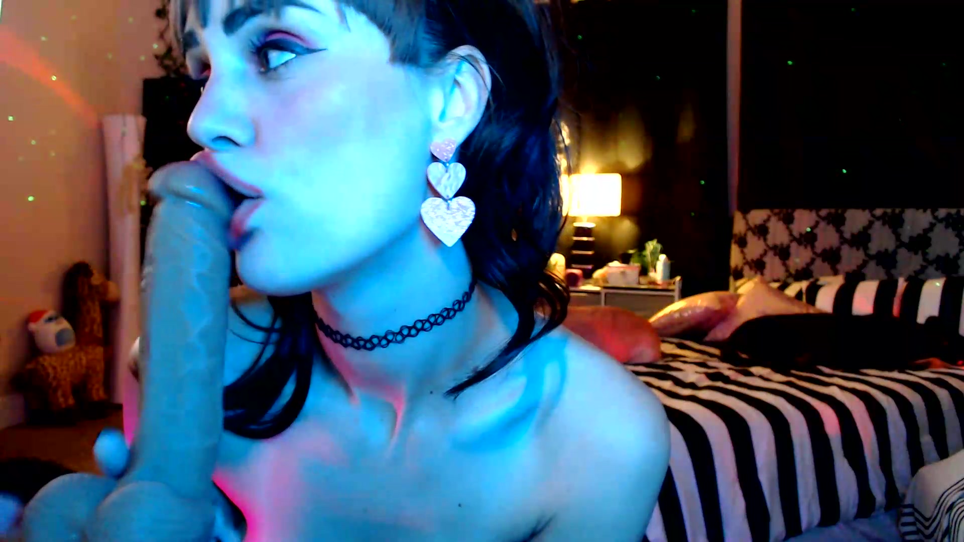 Gallery image thumbnail from HeidiKlumsy's myfreecams stream on, 09/04/2026, 07:04 image 13 of 20