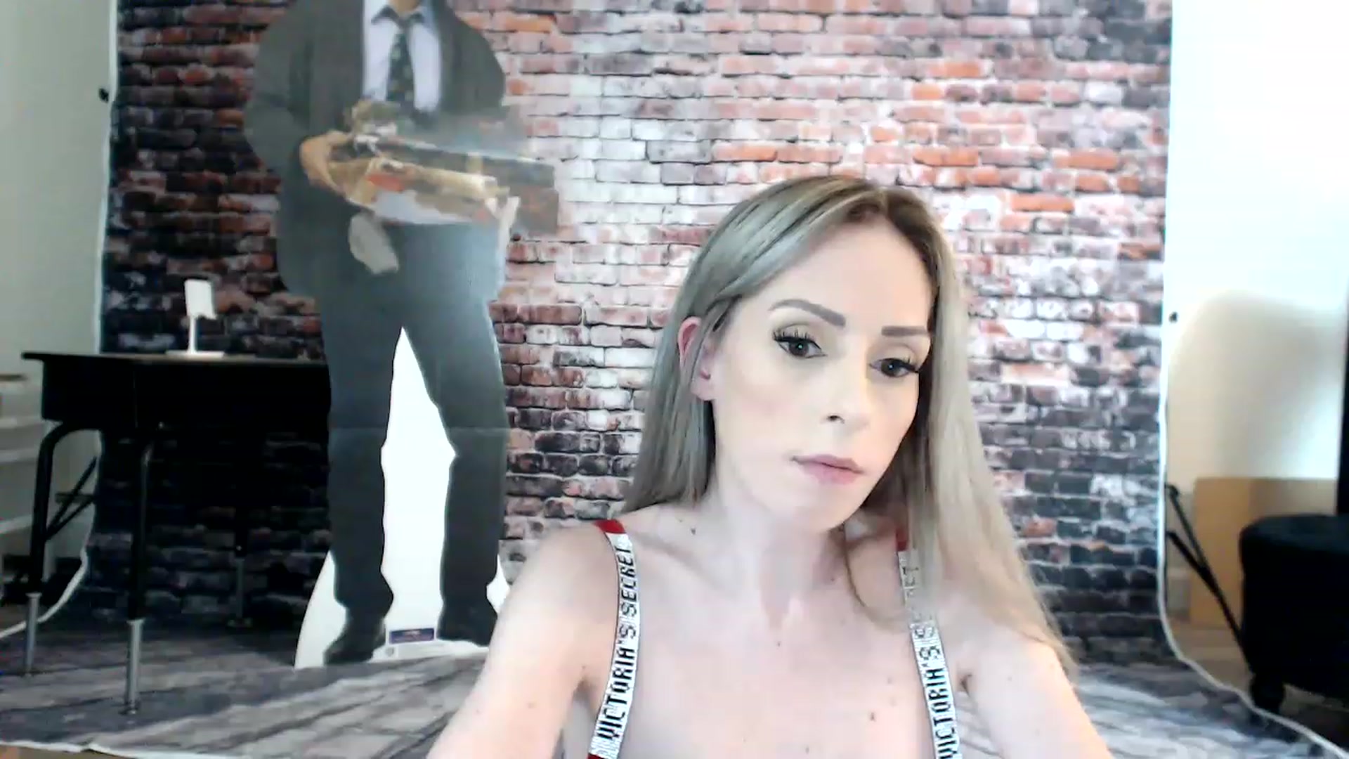 Gallery image thumbnail from Heidi_Wow's myfreecams stream on, 01/13/2023, 24:59 image 5 of 20