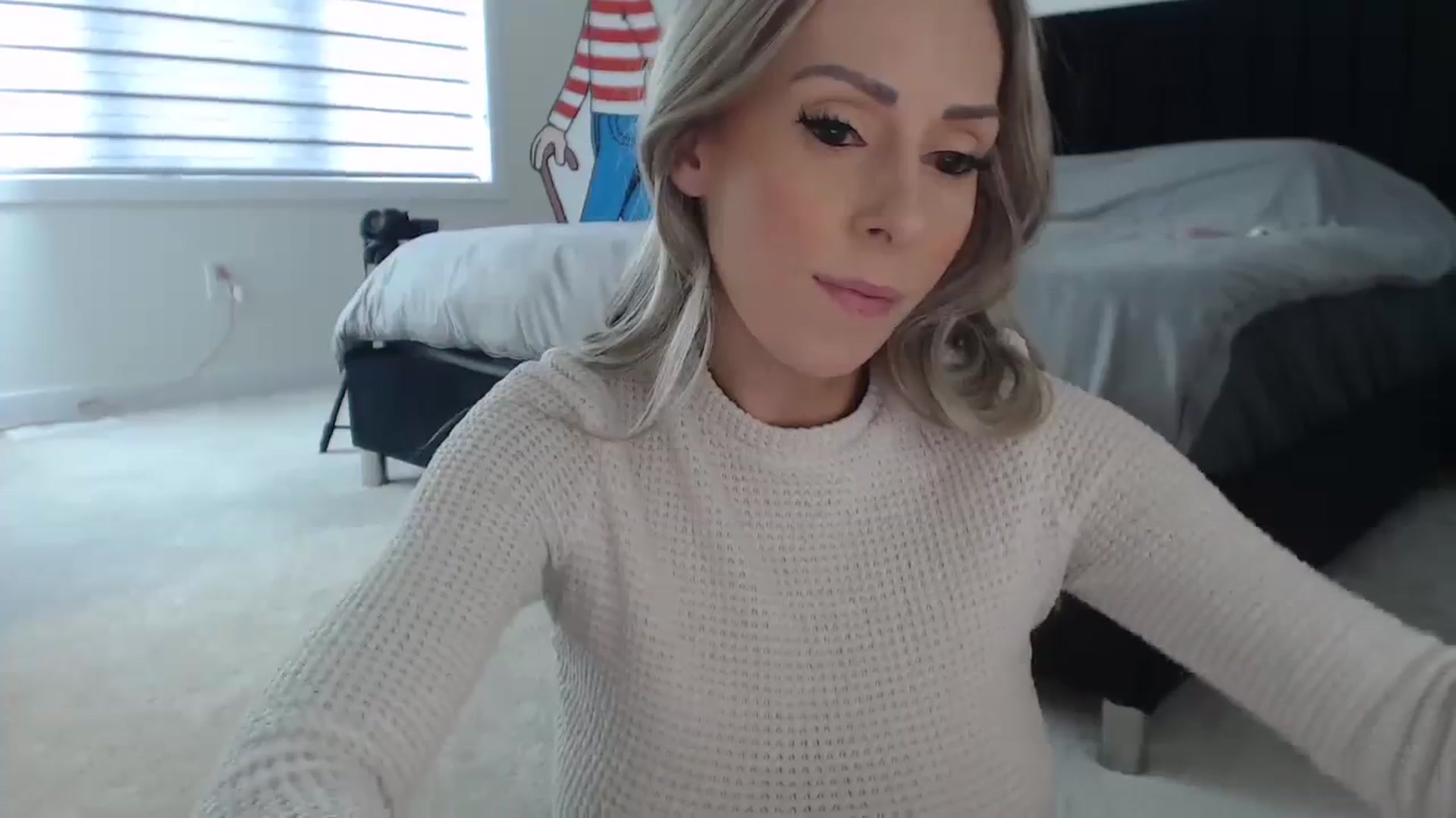 Gallery image thumbnail from Heidi_Wow's myfreecams stream on, 12/14/2023, 19:08 image 7 of 20
